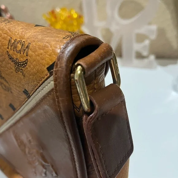 MCM COGNAC VISETOS MESSENGER BAG - Picture 12 of 16